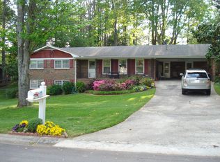 4604 Shamrock Pl SE, Mableton, GA 30126