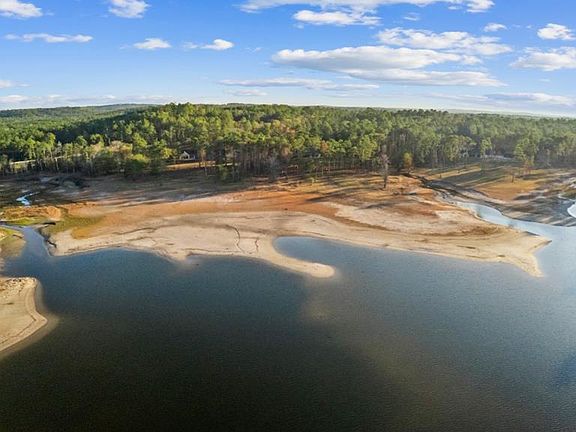 2nd image of 705 Shoreline Dr