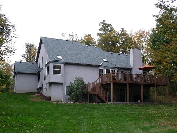 4th image of 103 Oak Leaf Ln