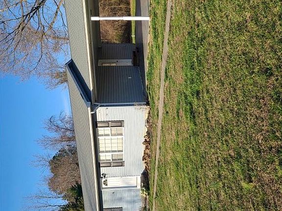 2nd image of 38388 Hills Ln
