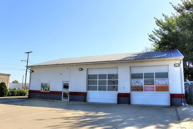 1st image of 500 E Parrish Ave