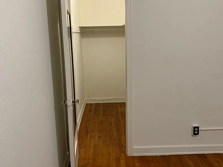 654 S Detroit St #306 — Photo 25