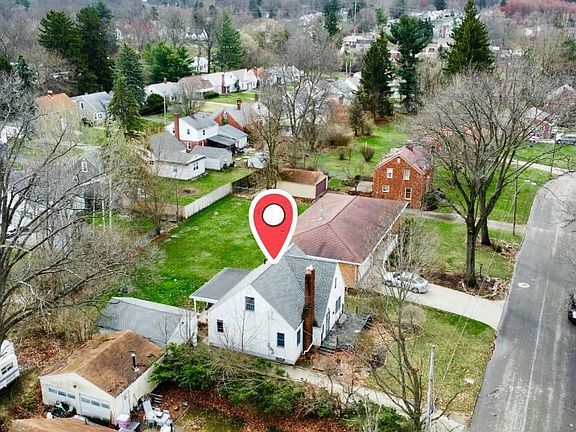 2nd image of 179 Oakwood Dr