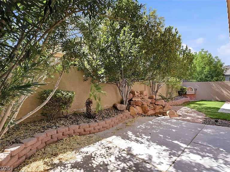 8117 Slate Falls St — Photo 64