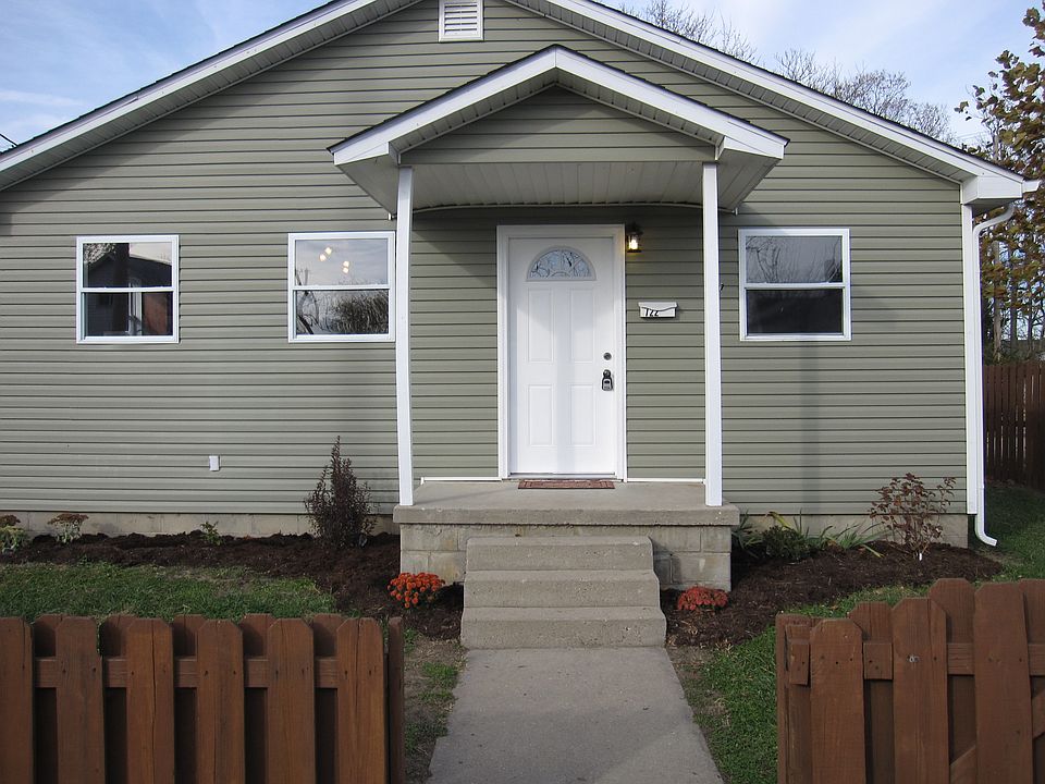 1st image of 722 3rd St