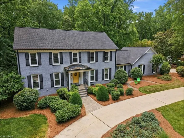 5705 Forest Manor Dr, Greensboro, NC 27410
