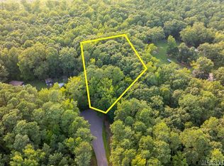 42 Palm Ln, Macon, NC 27551