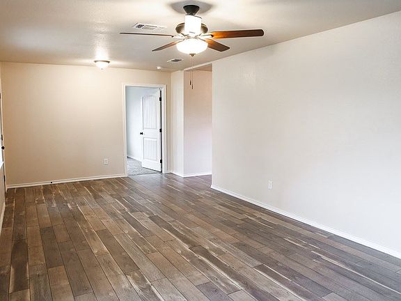 4th image of 821 E 22nd St