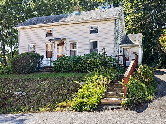 2nd image of 11 Prospect St