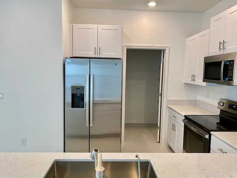 6246 Shiner St — Photo 11