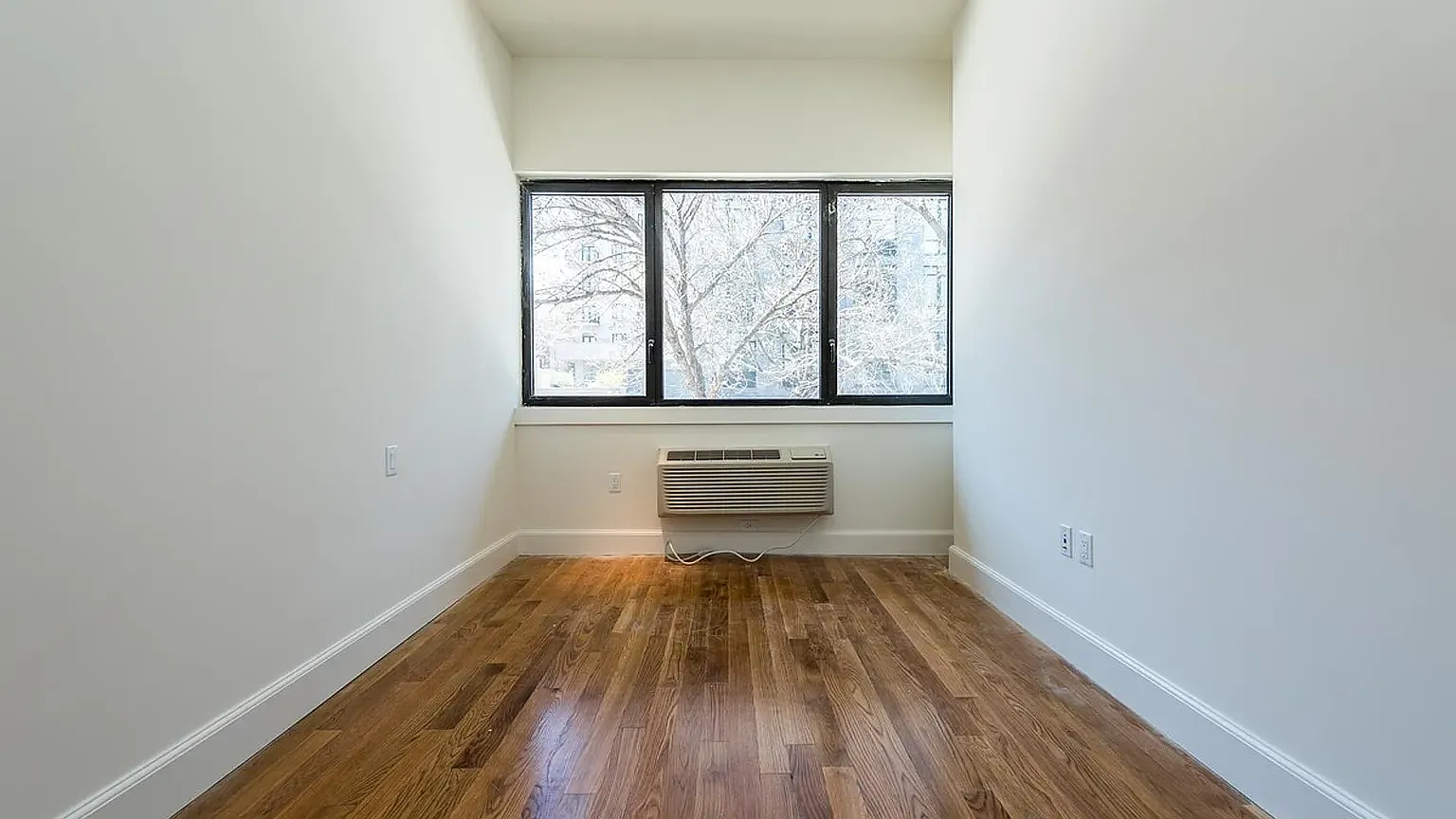 1 Duffield Street — Photo 2