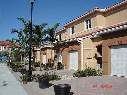1st image of 4900-4936 SW 30th Ter