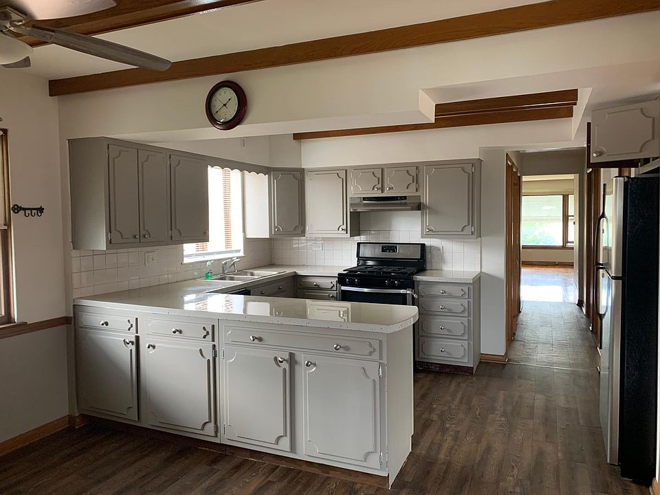 1st image of 8421 W Berwyn Ave #2