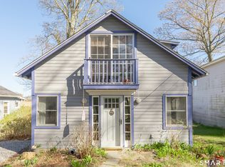 25 Bishop Rd, Branford, CT 06405