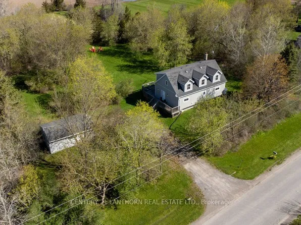 986 Black Rd, Prince Edward County, ON K0K 1W0