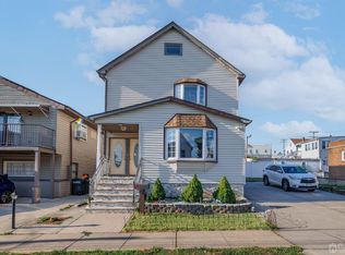 52 Sharot St, Carteret, NJ 07008