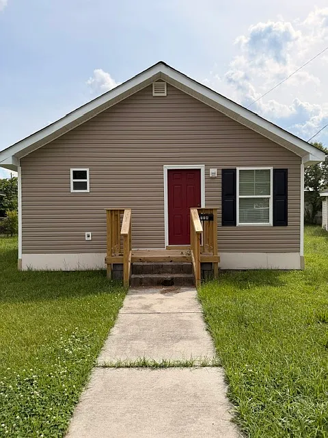 114 Easy St