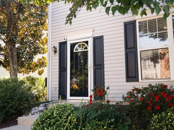 126 Waterford Park Dr, Greer, SC 29650