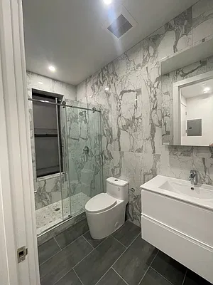 Bathroom, photo 2