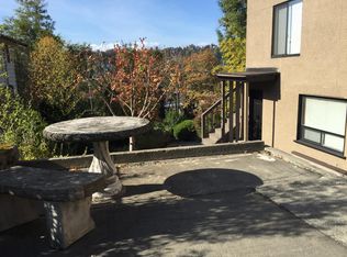 2617 14th Ave W APT 5, Seattle, WA 98119
