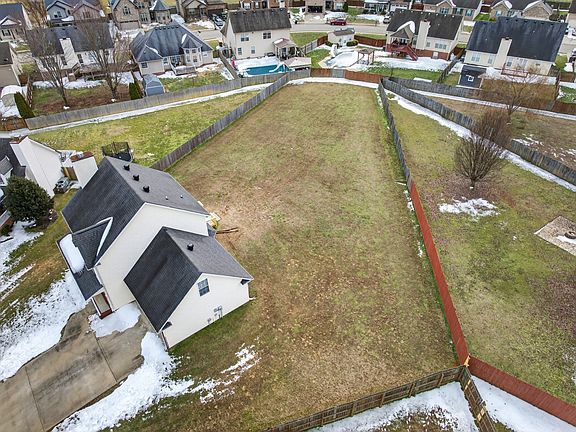 5th image of 1332 Southwood Ct
