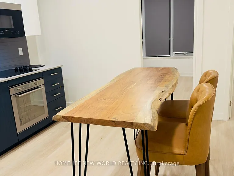 415 Main St W #605 — Photo 9