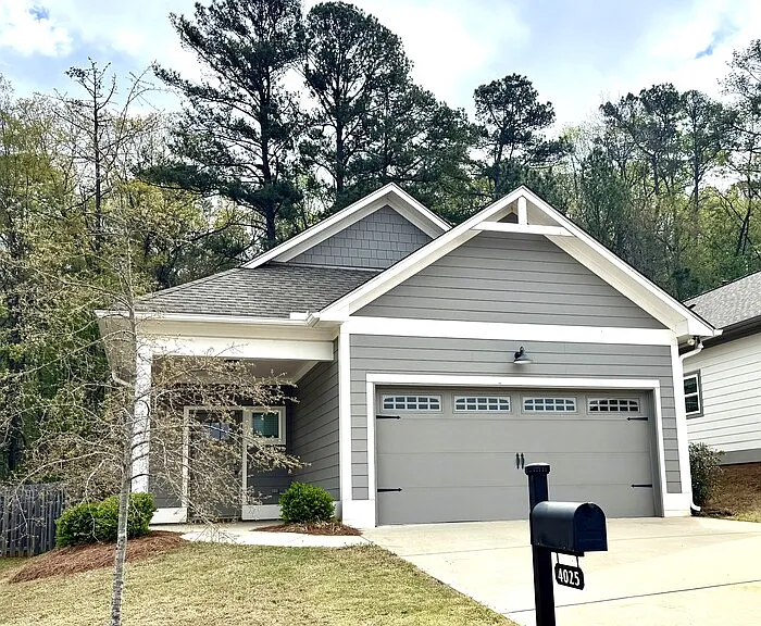 4025 Ashley Dr — Photo 1