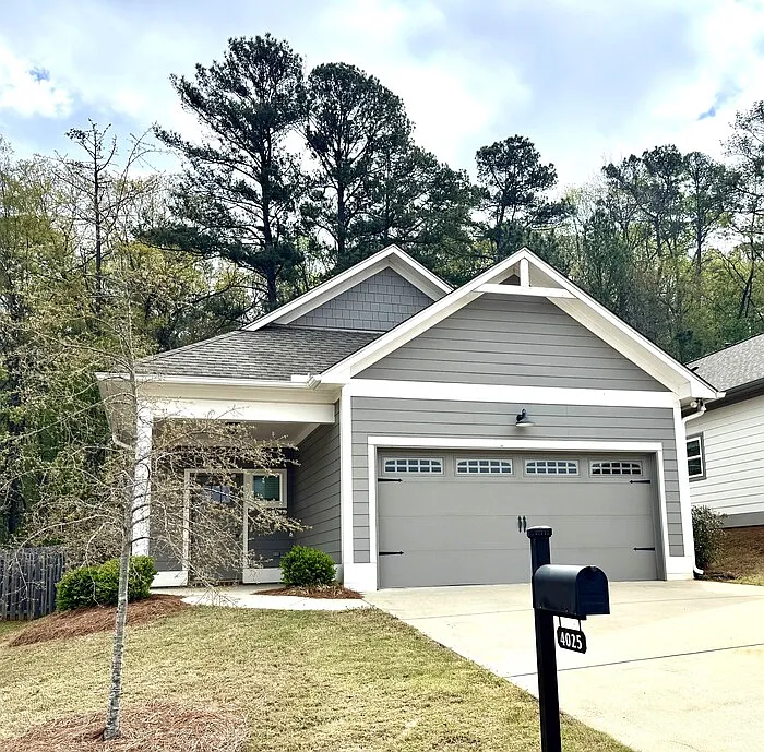 4025 Ashley Dr