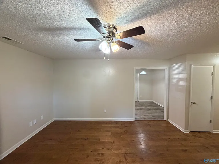 1306 Sparkman St NW — Photo 3