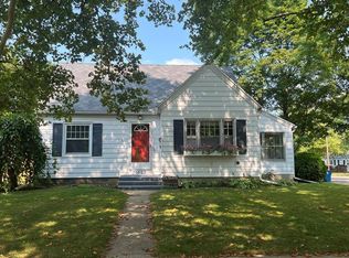 1527 Homecrest Ave, Kalamazoo, MI 49001