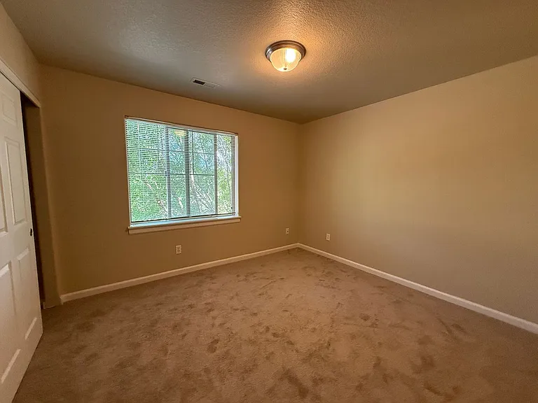 20604 Sister Ln — Photo 14