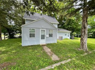 2812 E Washington Ave, Des Moines, IA 50317