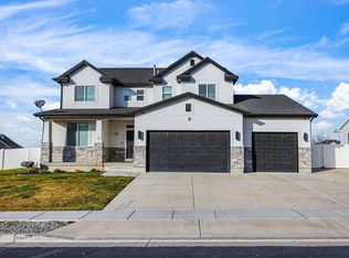 263 E Coventry Way, Lake Point, UT 84074