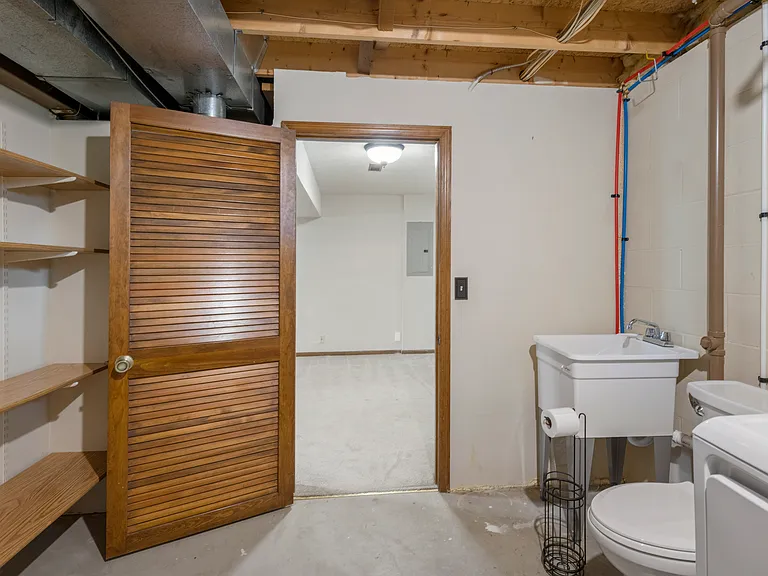 9705 S 21st Ave — Photo 34