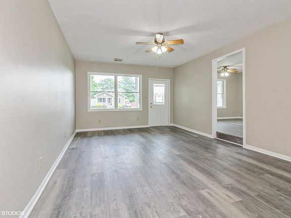 2nd image of 1545 Campbell Ave