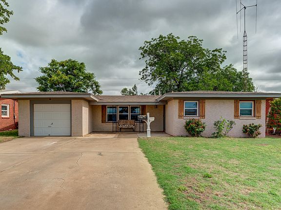 2nd image of 4818 46th St
