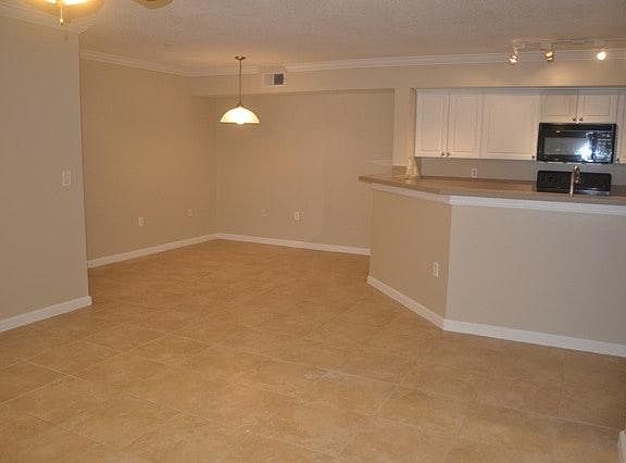 4th image of 420 Timberwalk Ct APT 1213