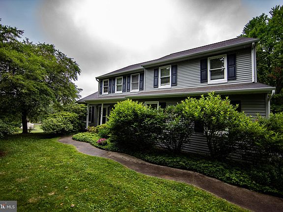 2nd image of 106 Kaiser Dr