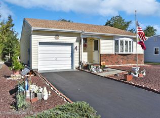 30 Northumberland Dr, Toms River, NJ