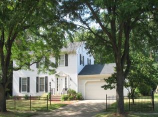 9886 N Church Dr, Parma Heights, OH 44130