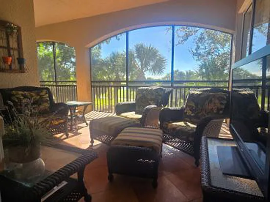 3 bed, 3000 sqft, $2,995 — Photo 3
