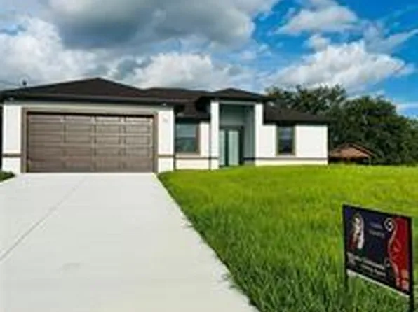 733 Knox AVE S, LEHIGH ACRES, FL 33974