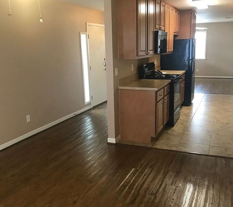 1st image of 1601 S College Ave APT 2
