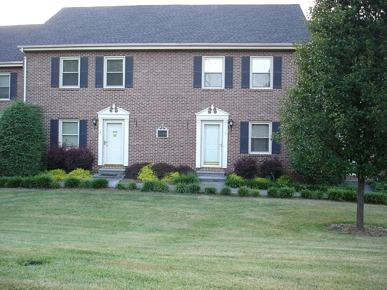 1410 Skyline Dr — Photo 9