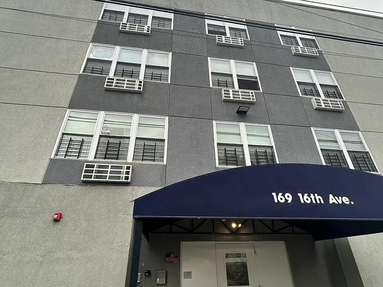 169 16th Ave #217 — Photo 7