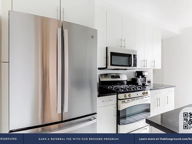 985 5th Ave #21B — Photo 9