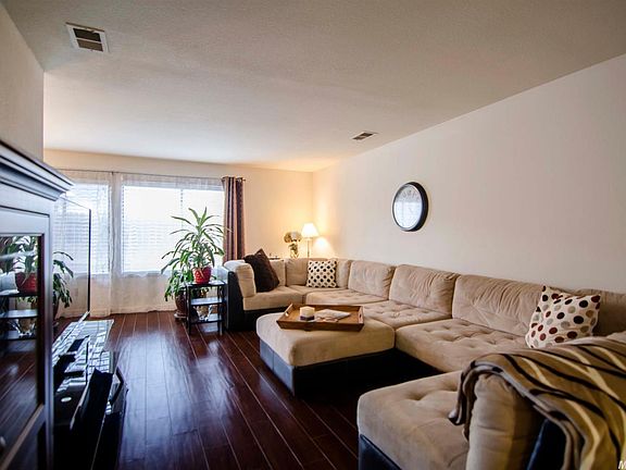 4th image of 4164 Boulder Creek Cir