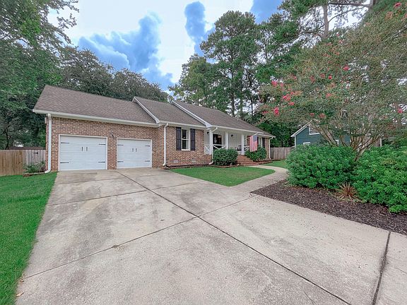 4th image of 129 Boone Dr