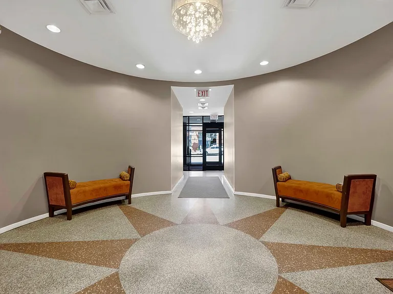 3505 S Morgan St #201 — Photo 2