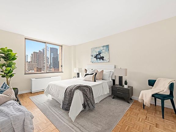 3rd image of 350 W 50th St APT 10C
